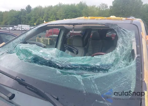 2011 Toyota Sienna Limited from USA, damaged, VIN 5TDDK3DC0BS006768